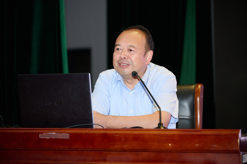 厚生讲堂大讲坛讲述“从‘治水’...